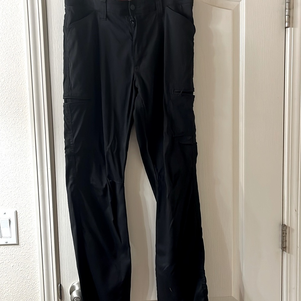 Black Wrangler cargo pants